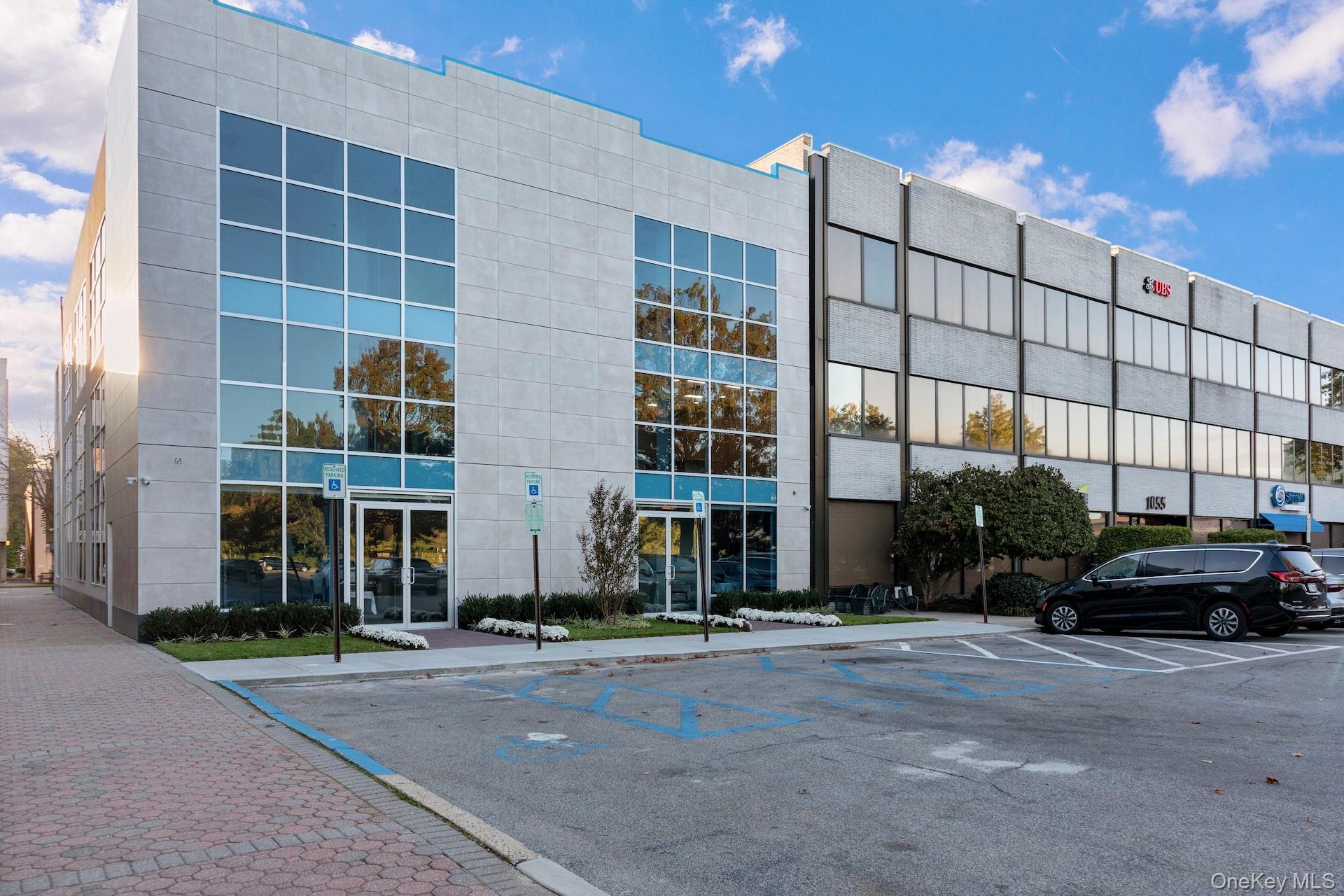 #3 photo, 1051 Franklin Avenue, Garden City , NY 11530