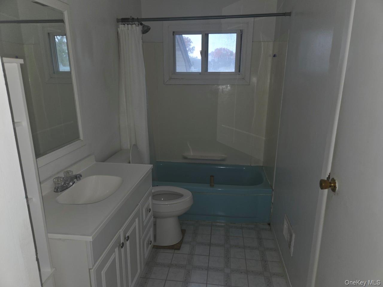 #8 photo, 27 Grouse Drive, Brentwood , NY 11717