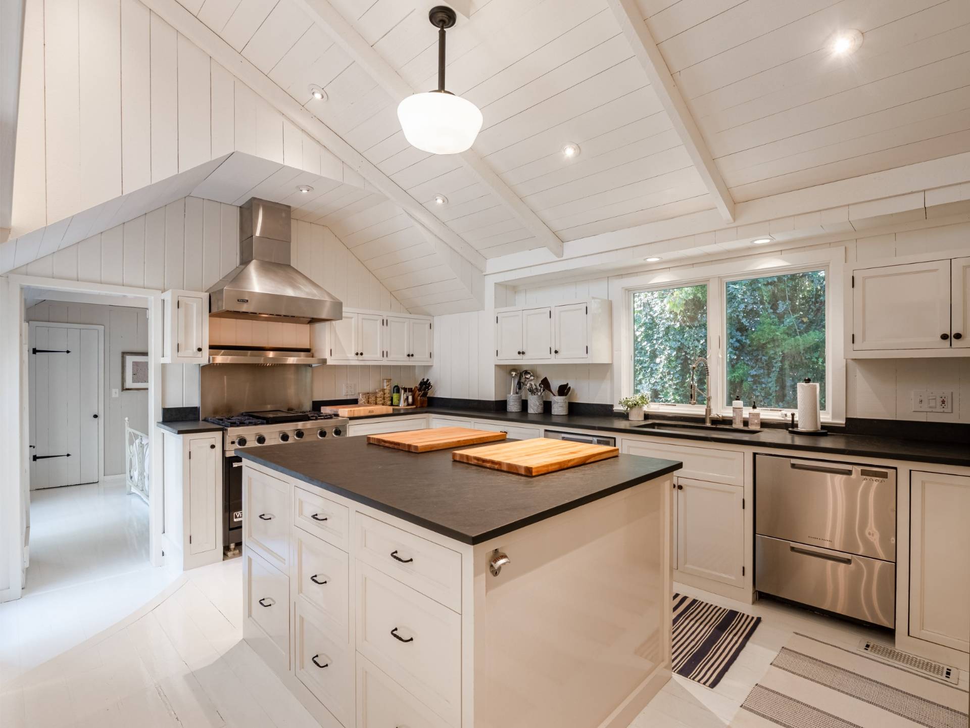 #10 photo, 51 Buell Lane, East Hampton , NY 11937