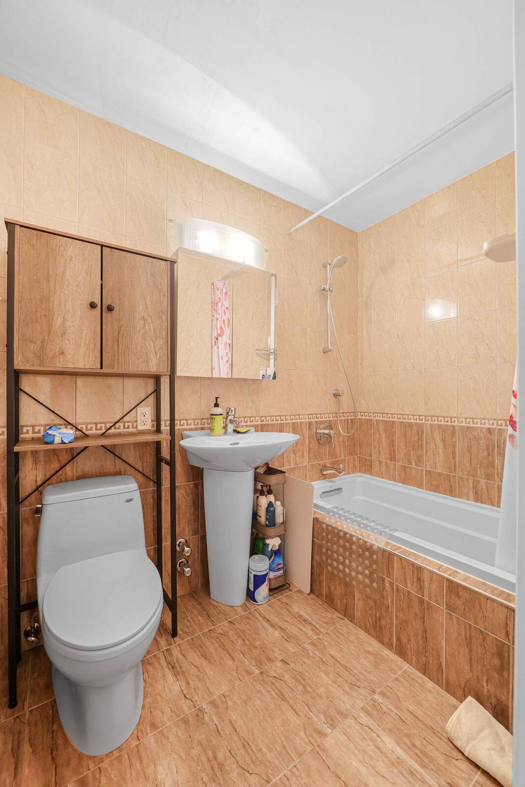 #10 photo, 1625 Emmons Ave , #4K, Sheesphead Bay , NY 11235