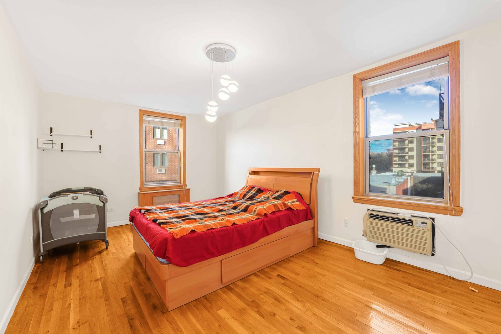 #9 photo, 1625 Emmons Ave , #4K, Sheesphead Bay , NY 11235