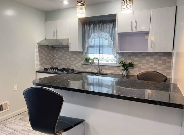 #2 photo, 21 Blueberry Lane, Staten Island , NY 10312