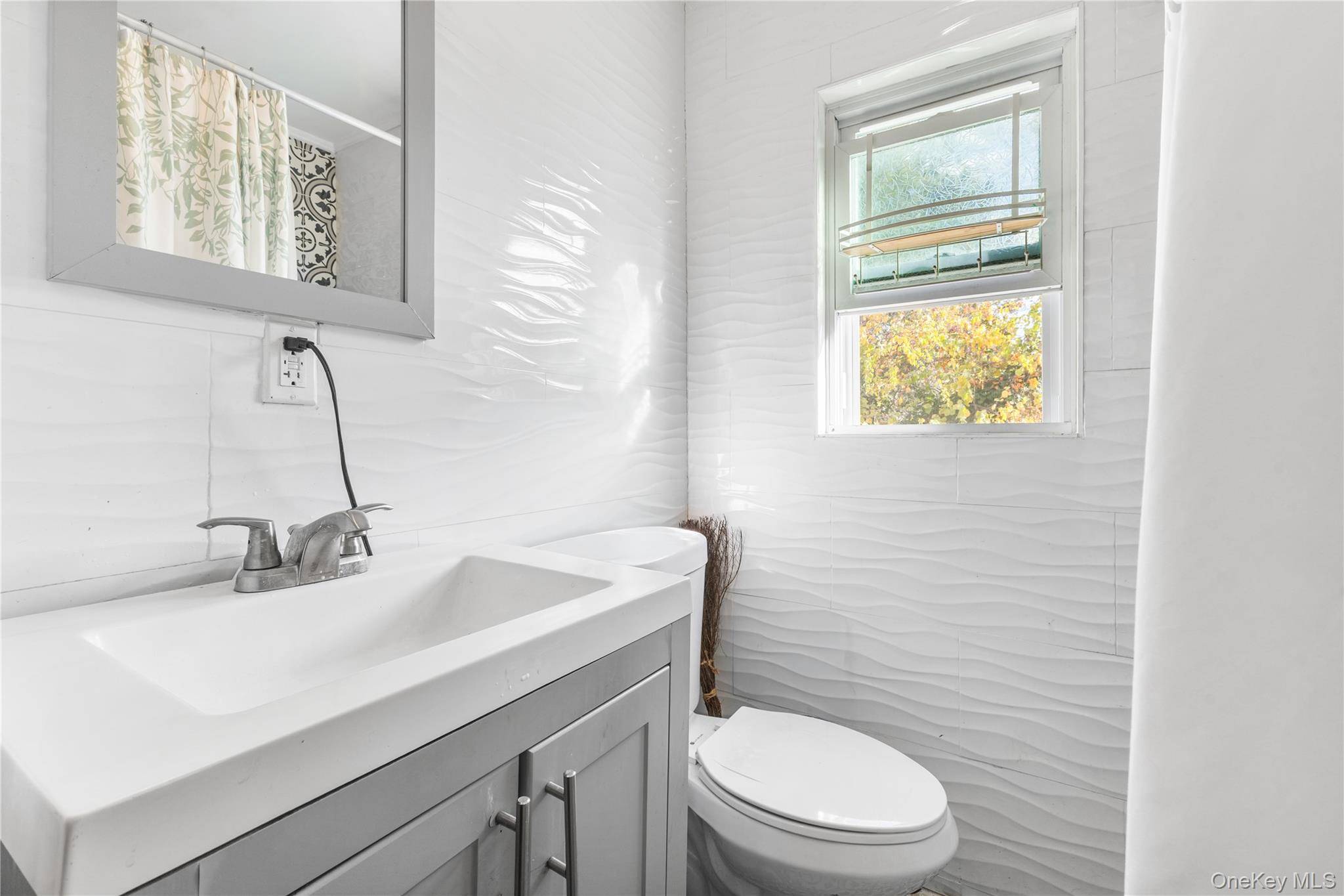 #19 photo, 194-06 109th Avenue, Saint Albans , NY 11412