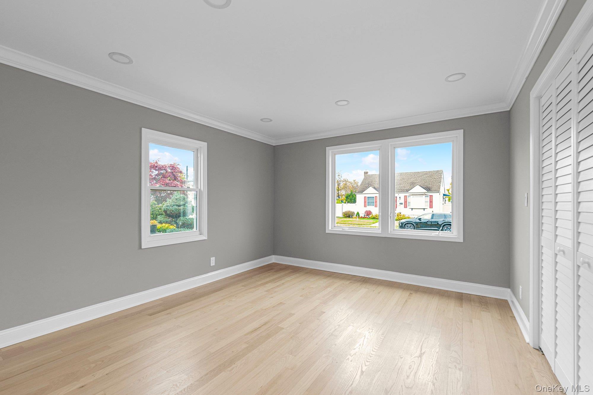 #14 photo, 13 Garden Boulevard, Hicksville , NY 11801