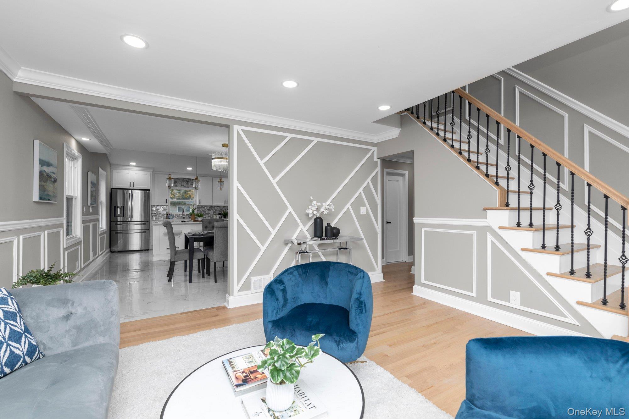 #3 photo, 13 Garden Boulevard, Hicksville , NY 11801