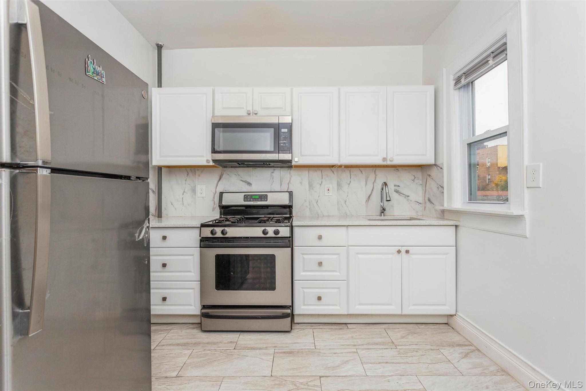 #13 photo, 1646 Radcliff Avenue, Bronx , NY 10462