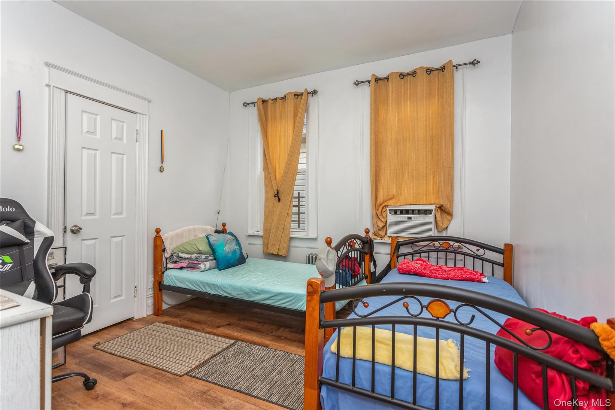 #20 photo, 1646 Radcliff Avenue, Bronx , NY 10462