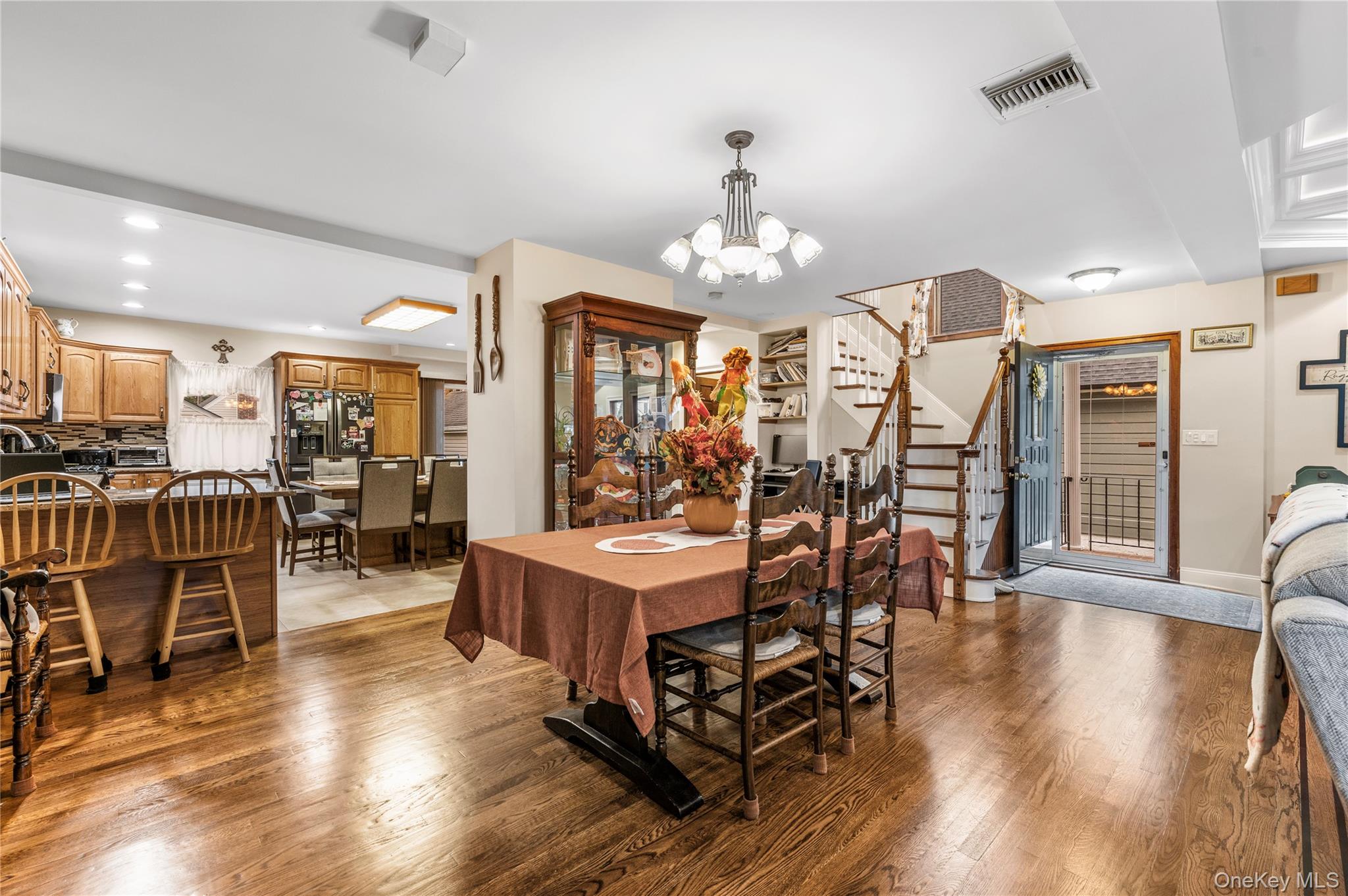 #15 photo, 1041 N 4th Street, New Hyde Park , NY 11040