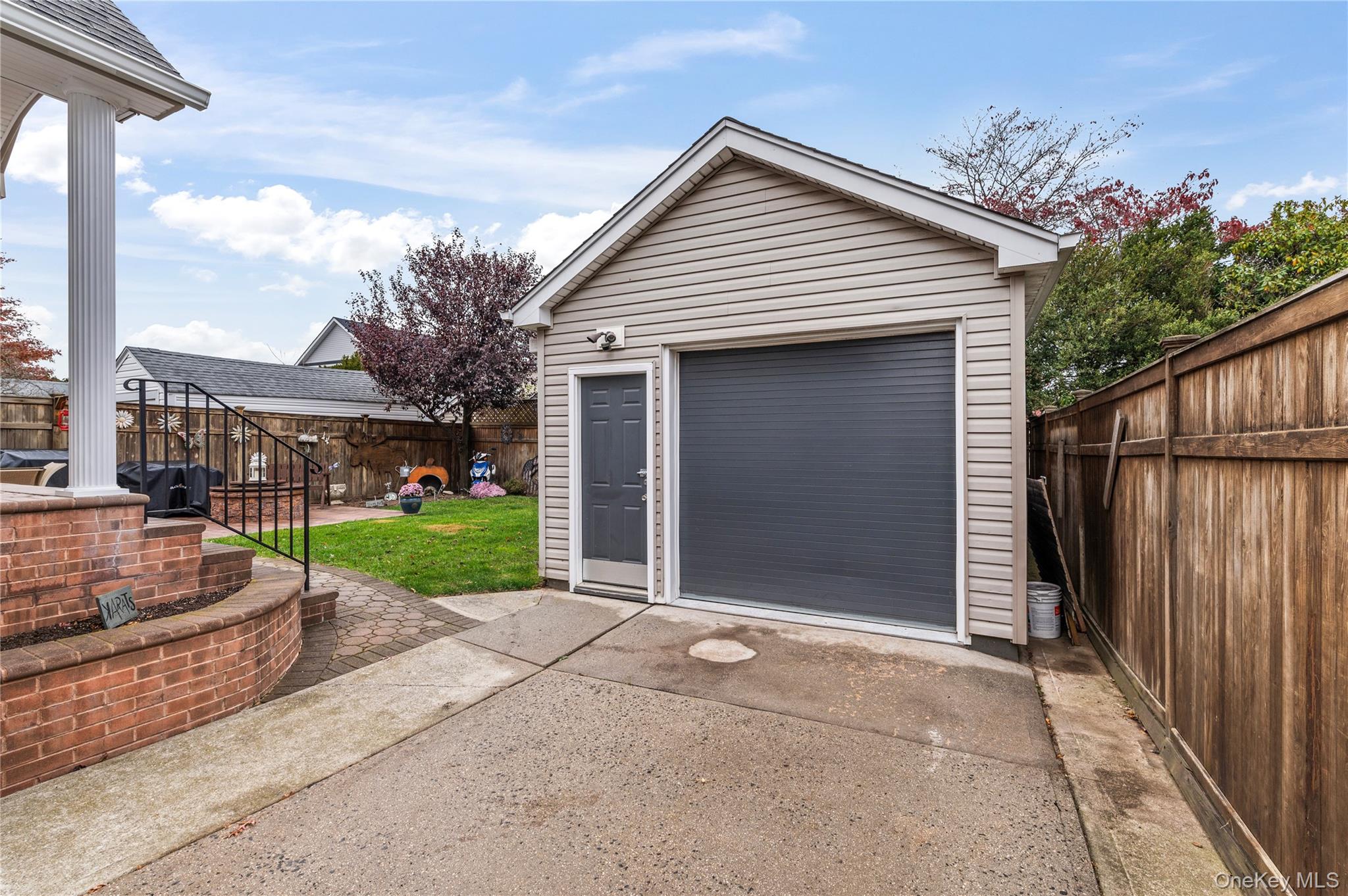 #3 photo, 1041 N 4th Street, New Hyde Park , NY 11040