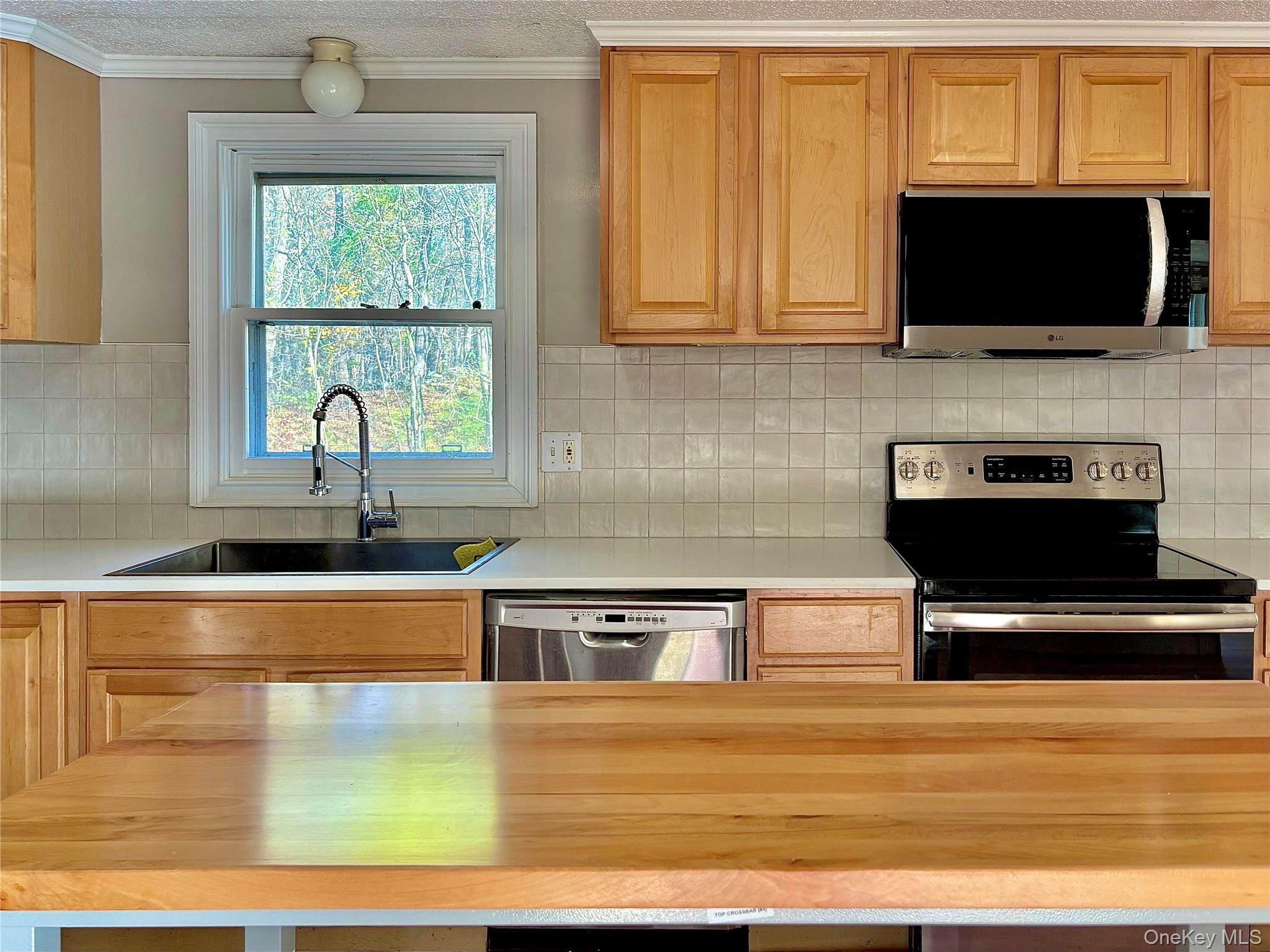 #9 photo, 19 Crosmour Road, Rhinebeck , NY 12572