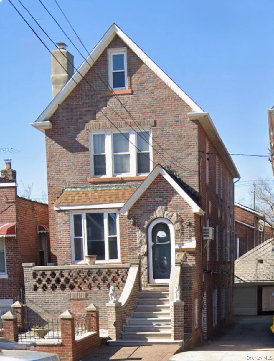 #1 photo, 2527 Laconia Avenue, Bronx , NY 10469