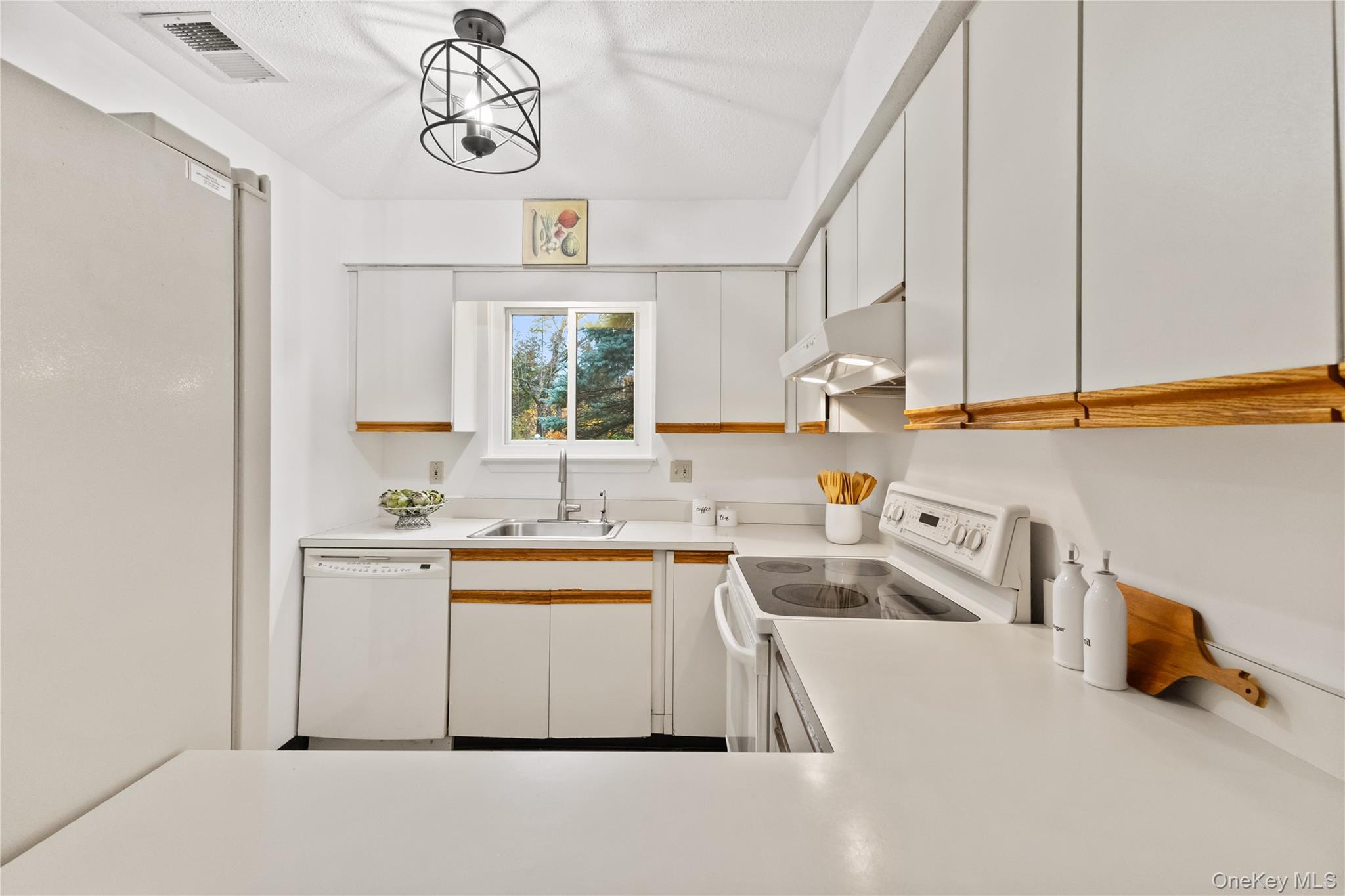 #9 photo, 46 Scenic View, Yorktown Heights , NY 10598