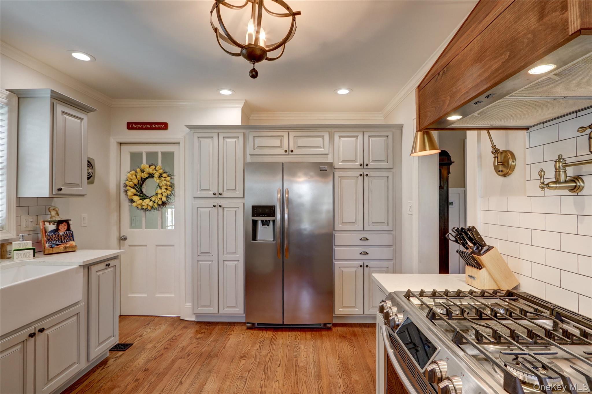 #10 photo, 45 Woodland Avenue, Rockville Centre , NY 11570