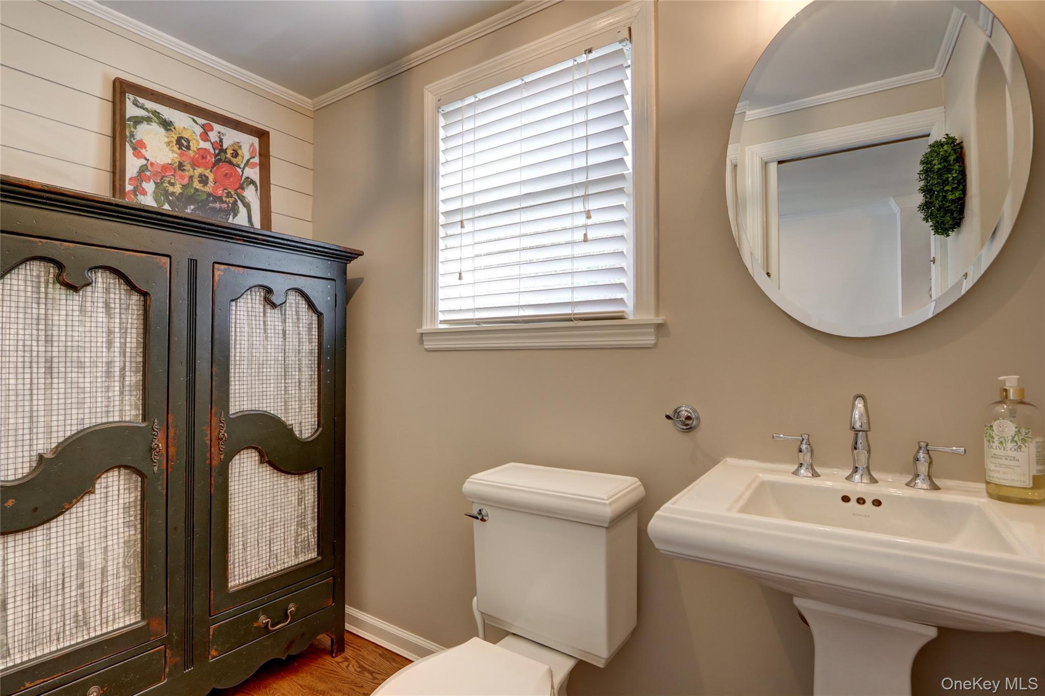 #12 photo, 45 Woodland Avenue, Rockville Centre , NY 11570