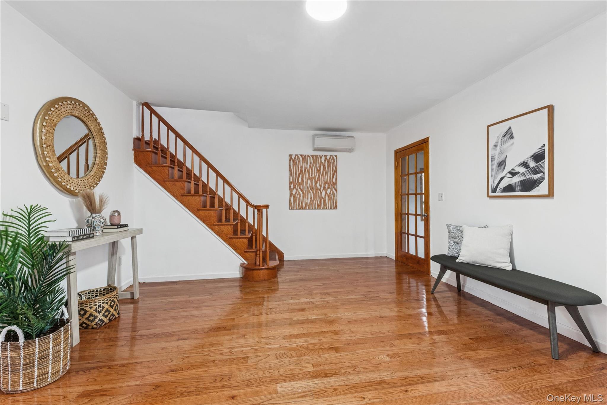 #16 photo, 2934 161st Street, Flushing , NY 11358