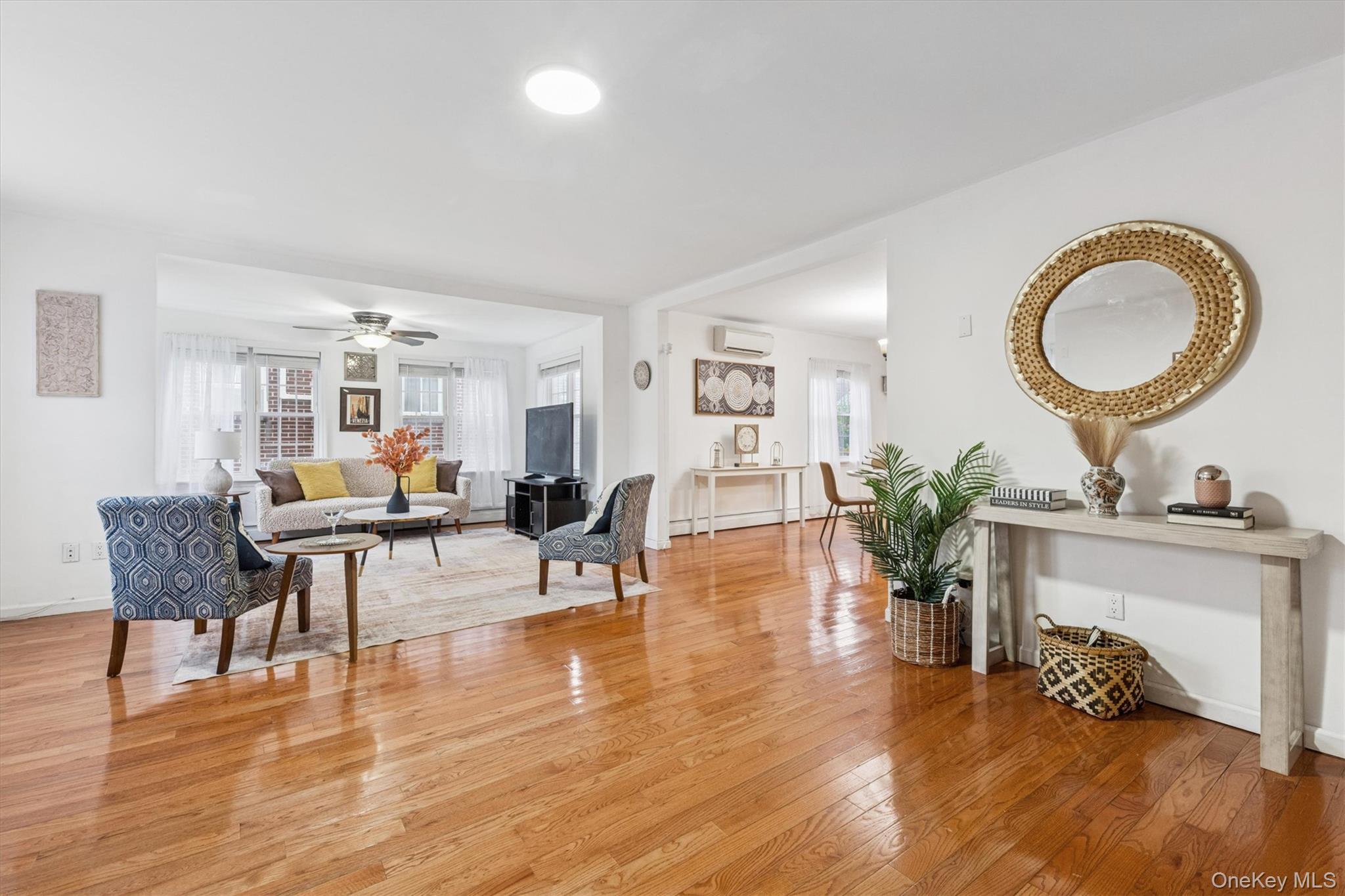 #2 photo, 2934 161st Street, Flushing , NY 11358