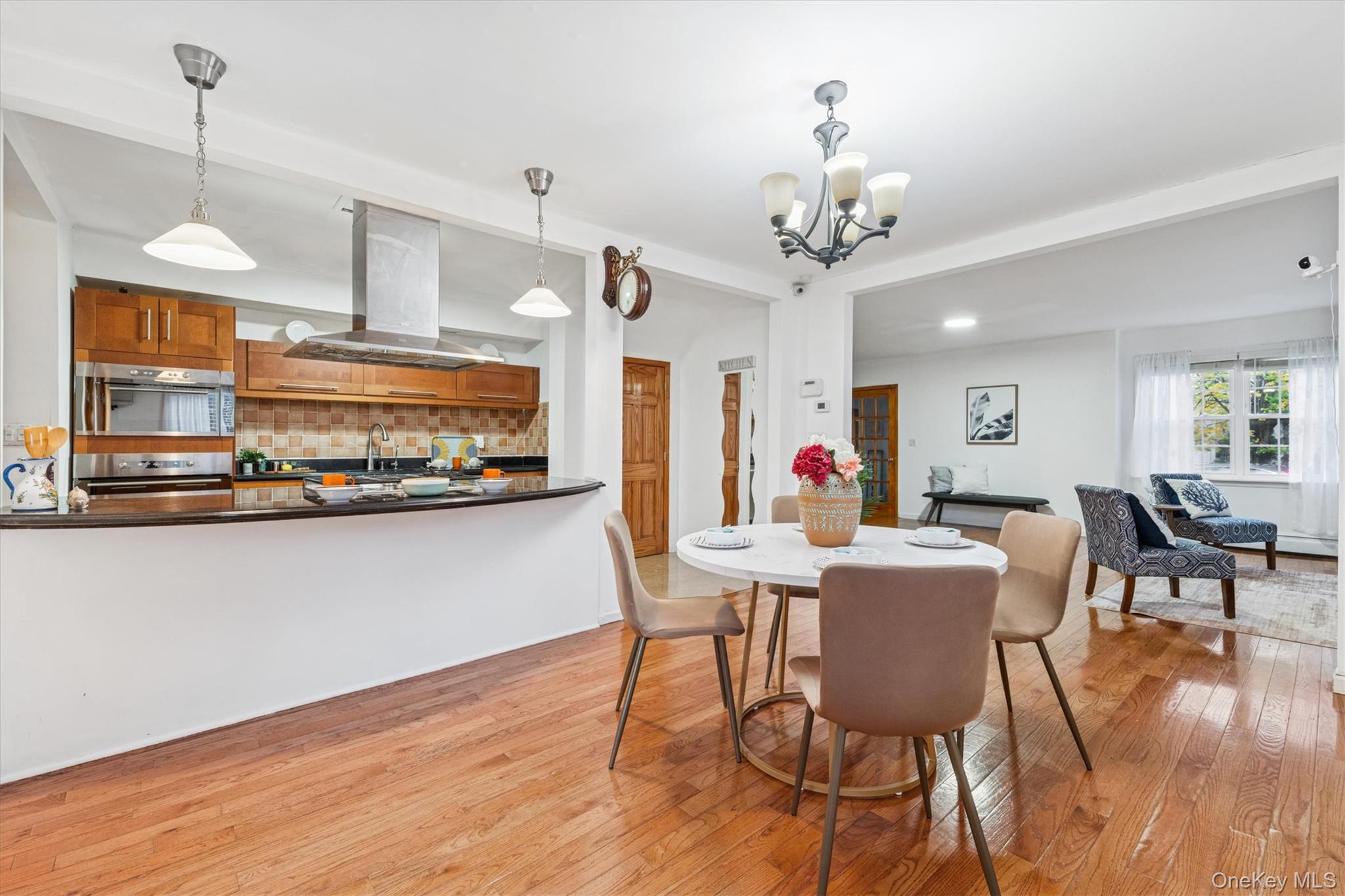 #6 photo, 2934 161st Street, Flushing , NY 11358