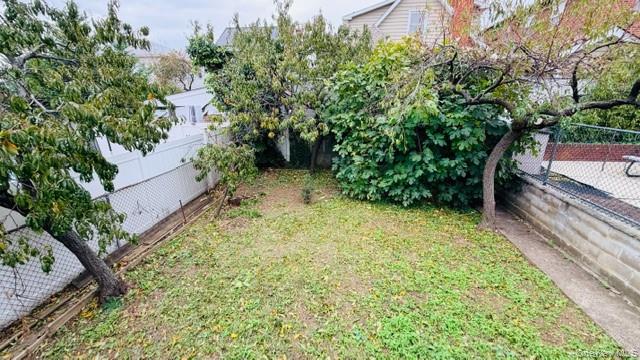 #10 photo, 14315 22nd Road, Whitestone , NY 11357