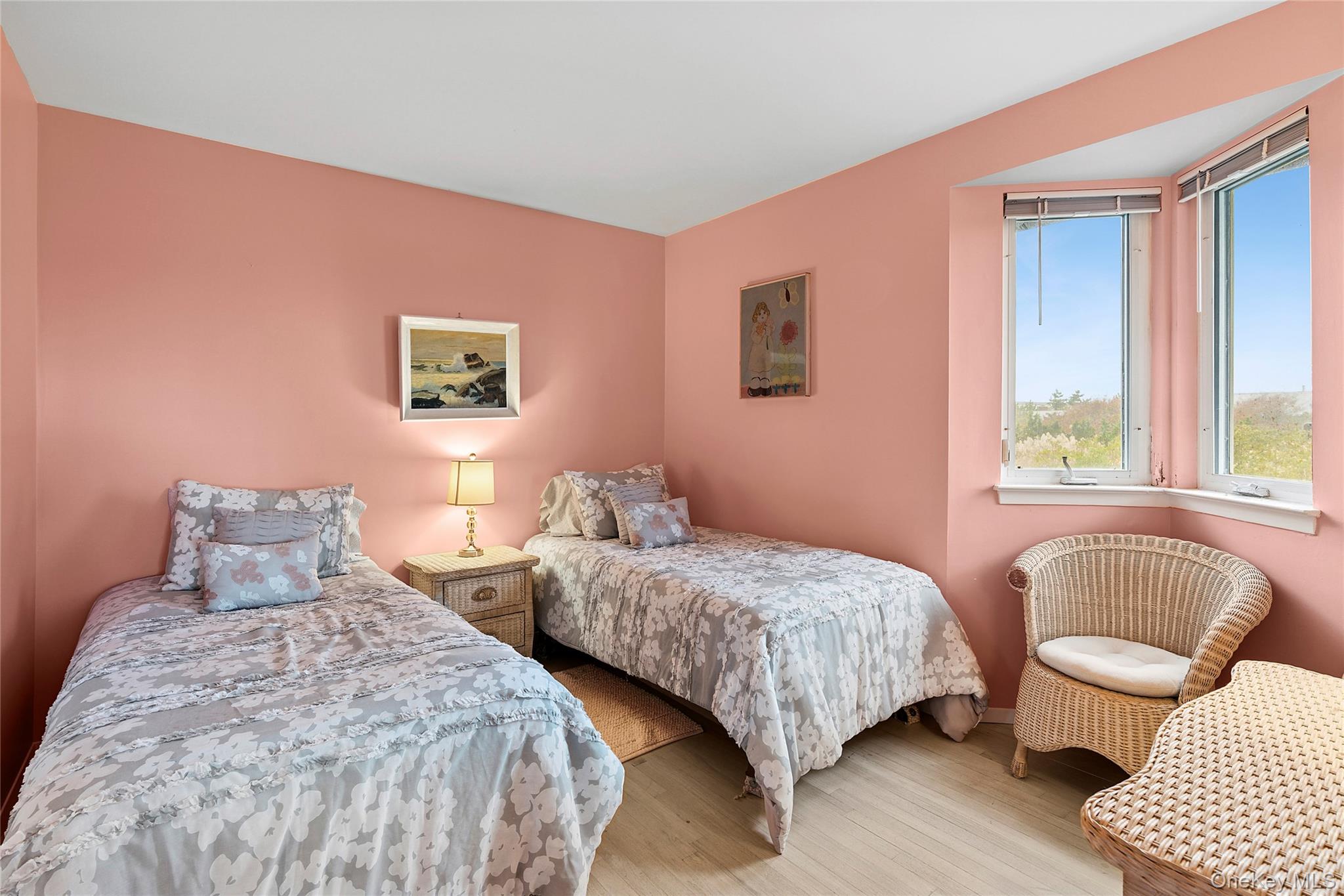 #11 photo, 542 Dune Road, Westhampton , NY 11977