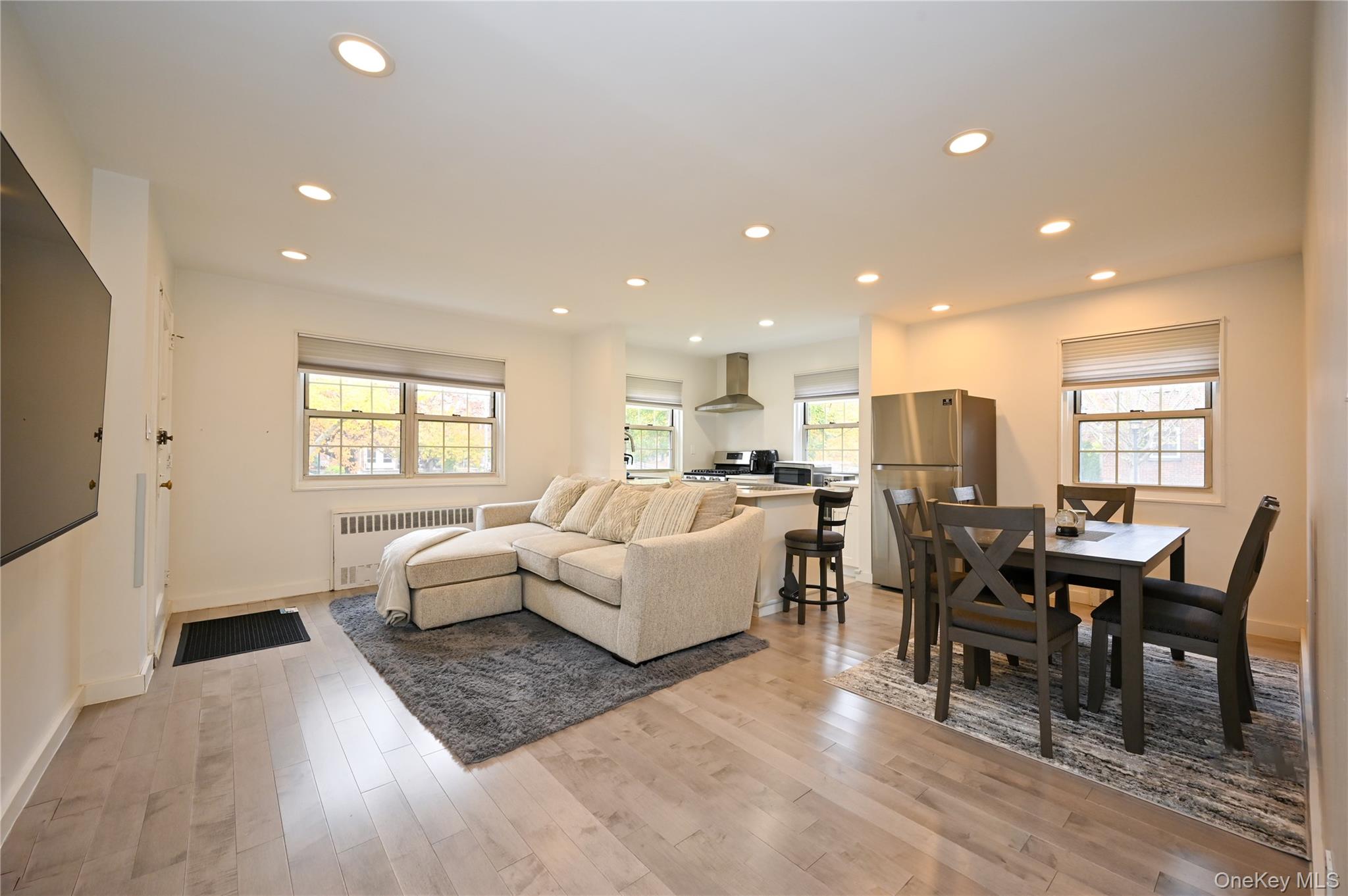 #3 photo, 69-25 215th, Bayside , NY 11364