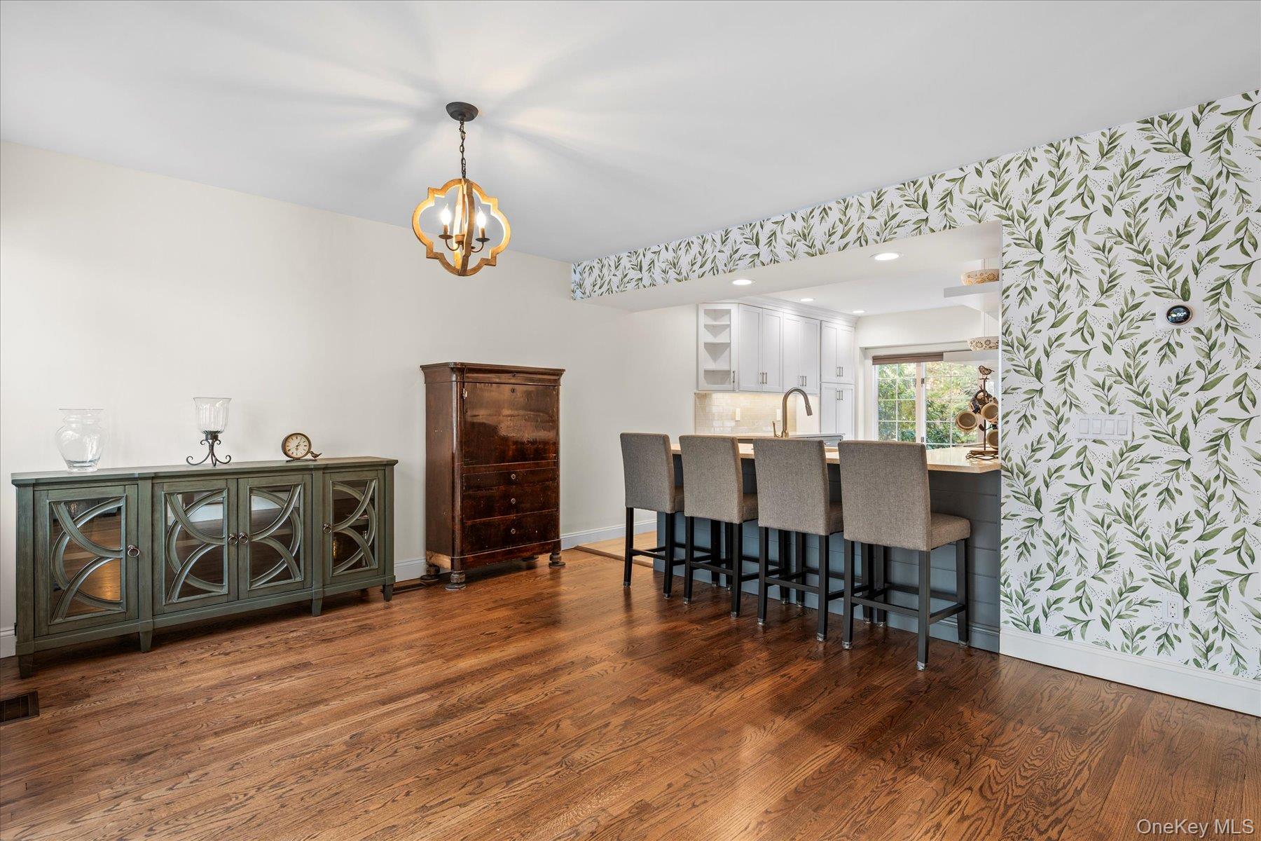 #11 photo, 515 High Street, Port Jefferson , NY 11777