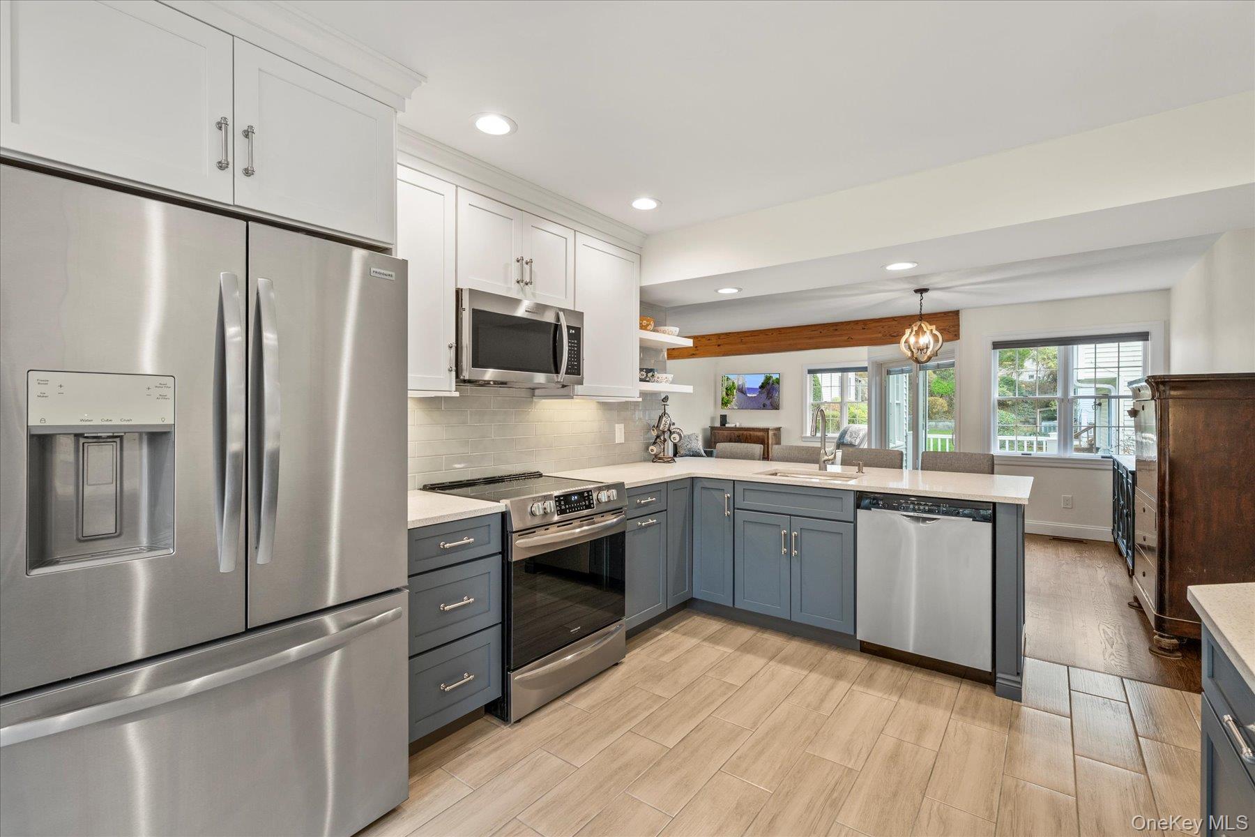 #17 photo, 515 High Street, Port Jefferson , NY 11777