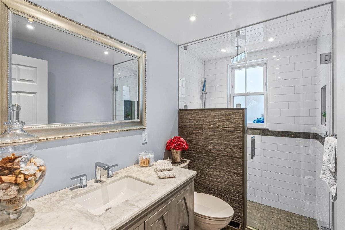 #13 photo, 14956 20th Ave, Whitestone , NY 11357