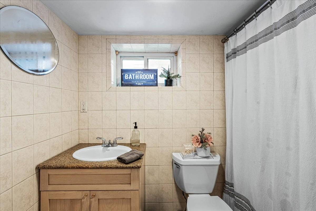 #17 photo, 14956 20th Ave, Whitestone , NY 11357