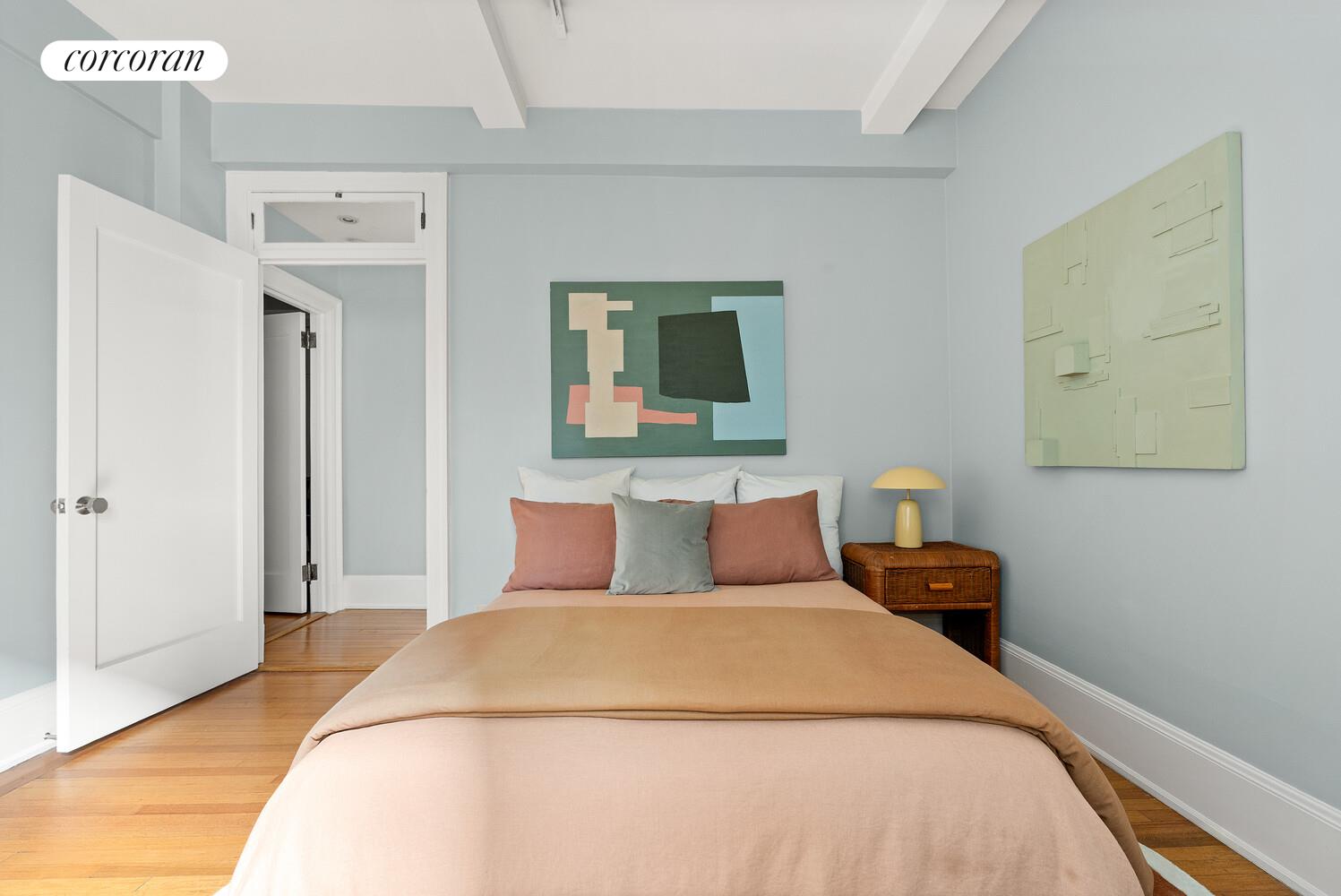 #7 photo, 212 E 48TH Street, Turtle Bay , NY 10017