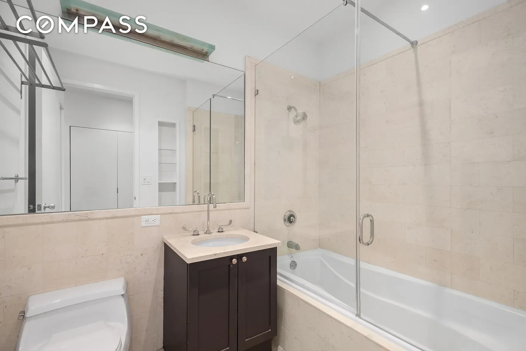 #4 photo, 252 7th Avenue, Chelsea , NY 10001