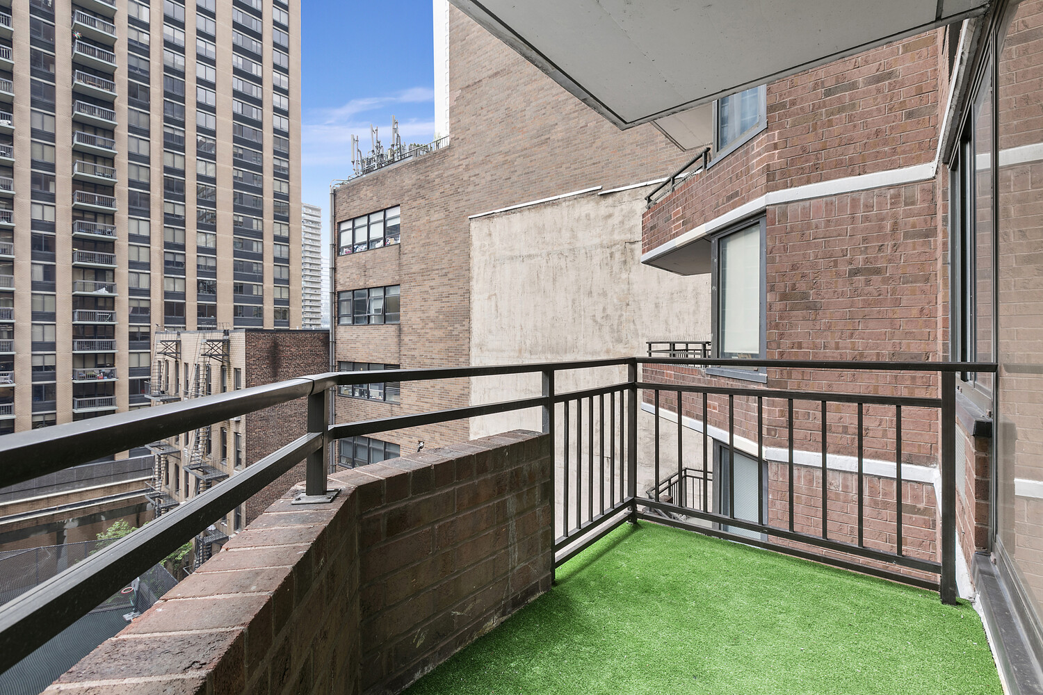 #6 photo, 1991 BROADWAY, Lincoln Square , NY 10023