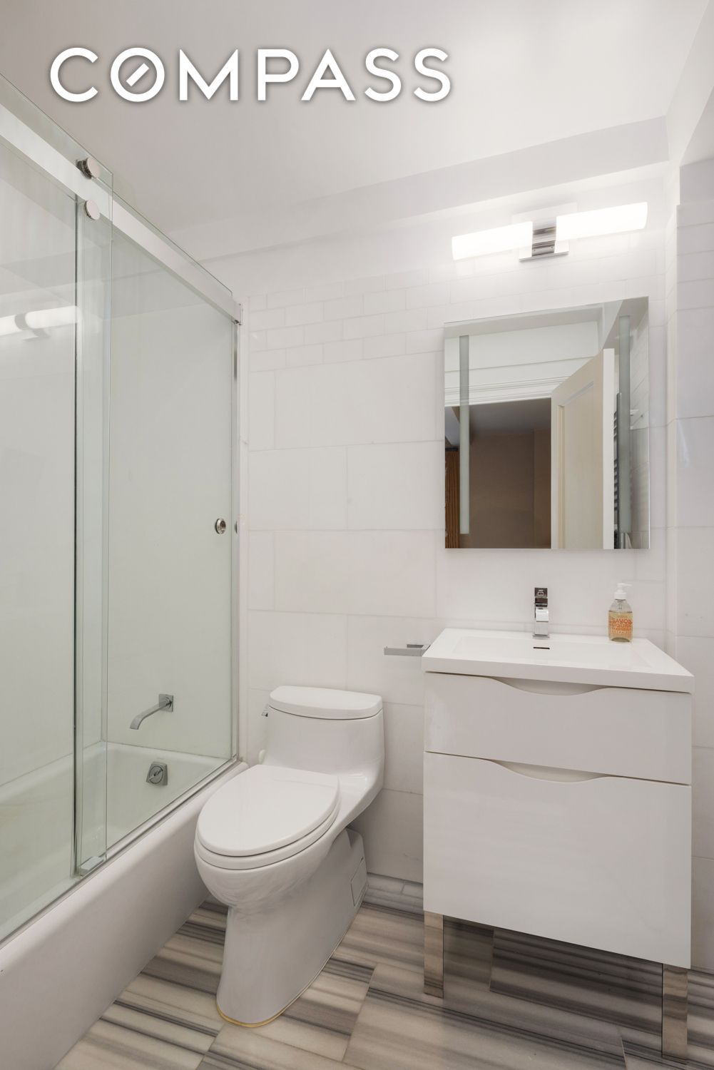 #14 photo, 45 Christopher Street, West Village , NY 10014