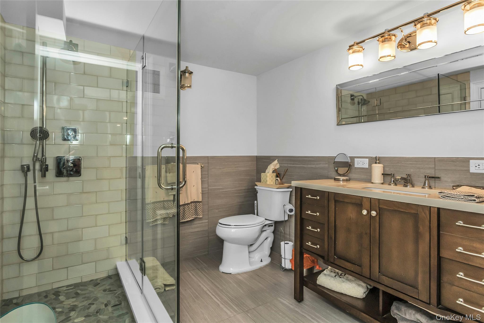 #16 photo, 1600 Bay Boulevard, Atlantic Beach , NY 11509