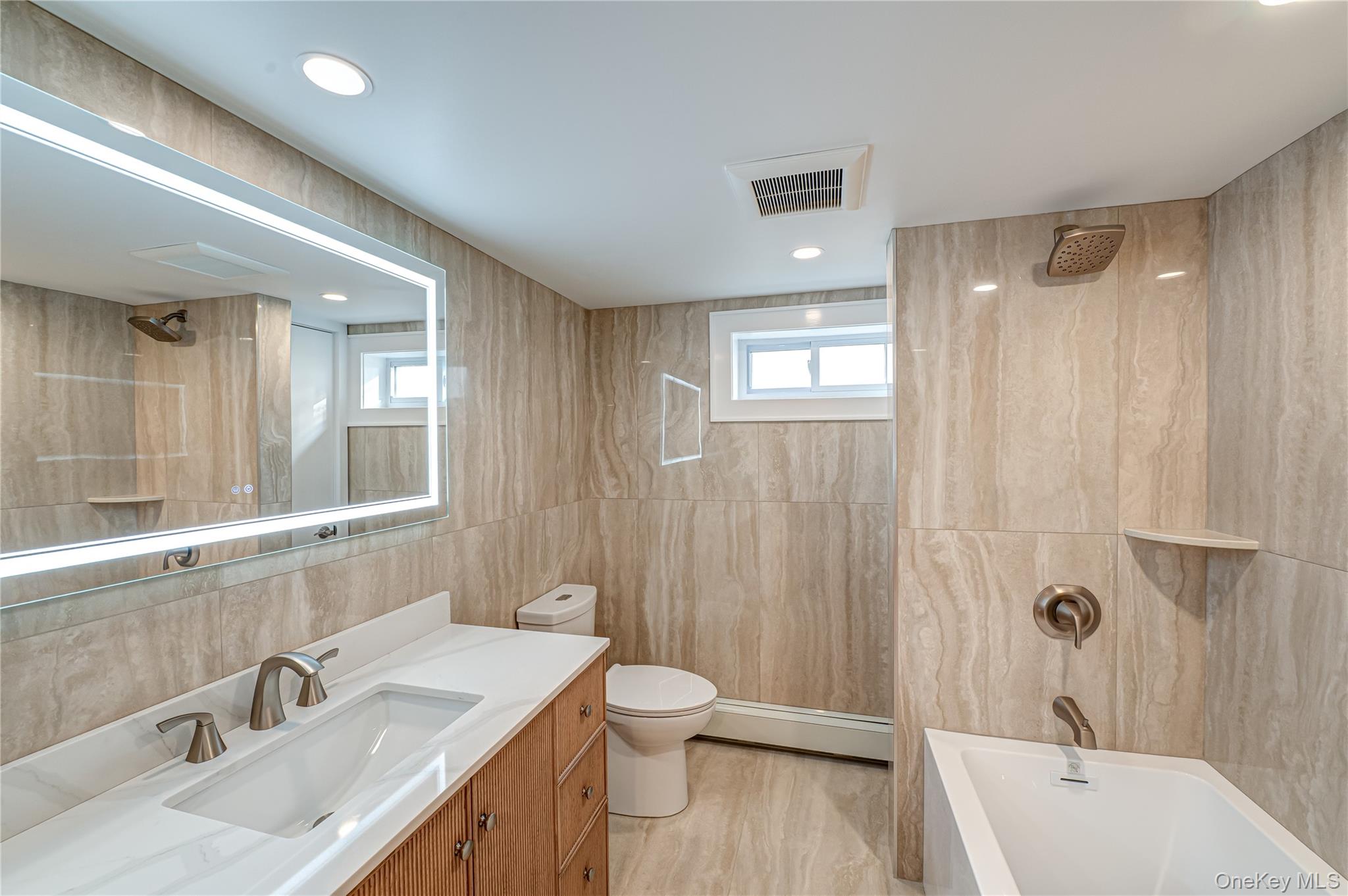 #18 photo, 31 Boulevard Avenue, West Islip , NY 11795