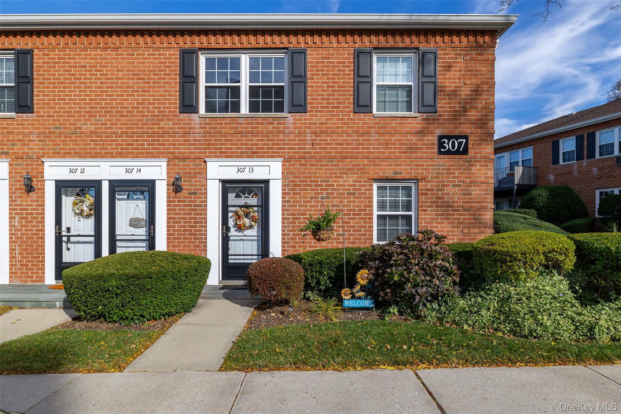 #3 photo, 307-13 Hicksville Road, Bethpage , NY 11714