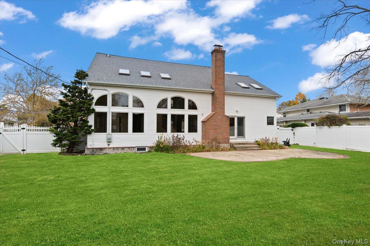 #20 photo, 50 Birchwood Park Drive, Jericho , NY 11753