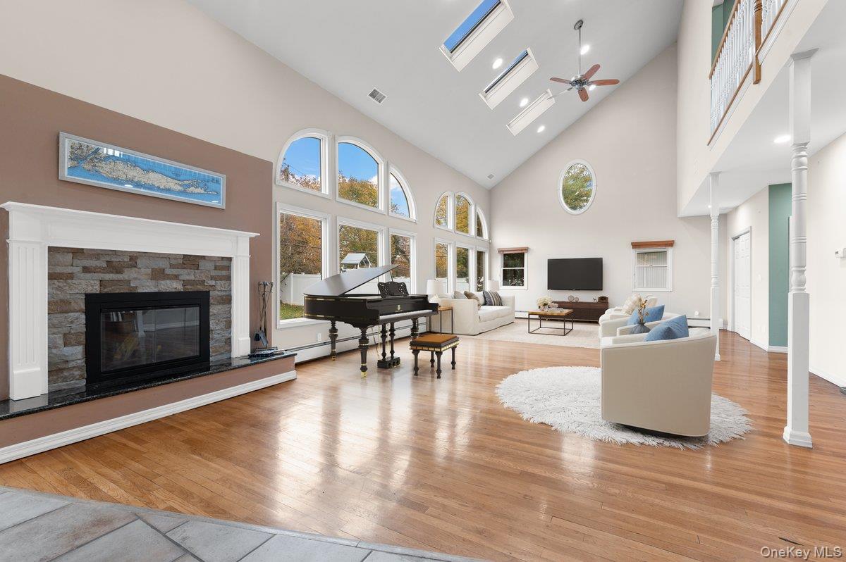 #4 photo, 50 Birchwood Park Drive, Jericho , NY 11753