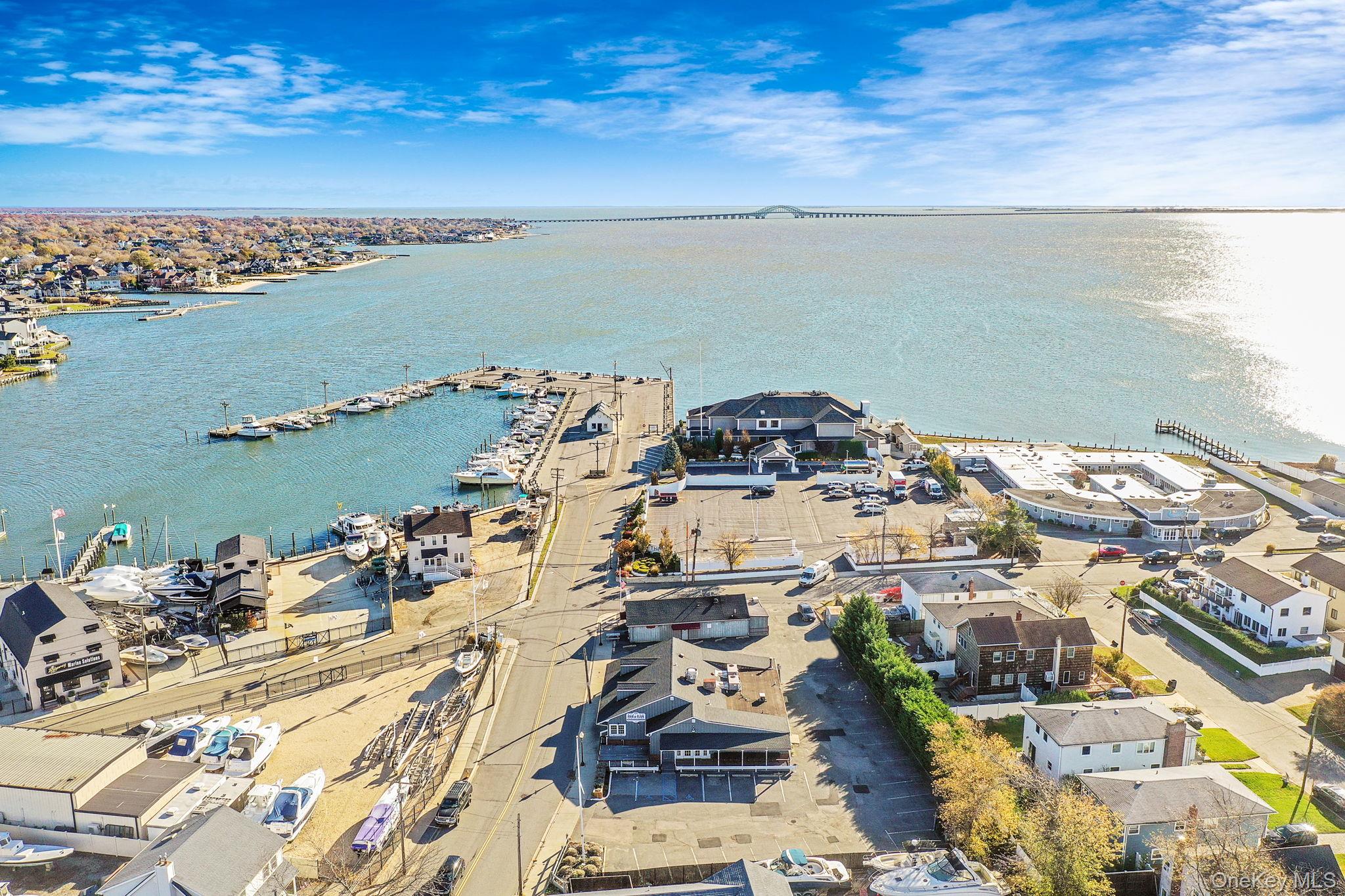 #19 photo, 470 Fire Island Avenue, Babylon , NY 11702