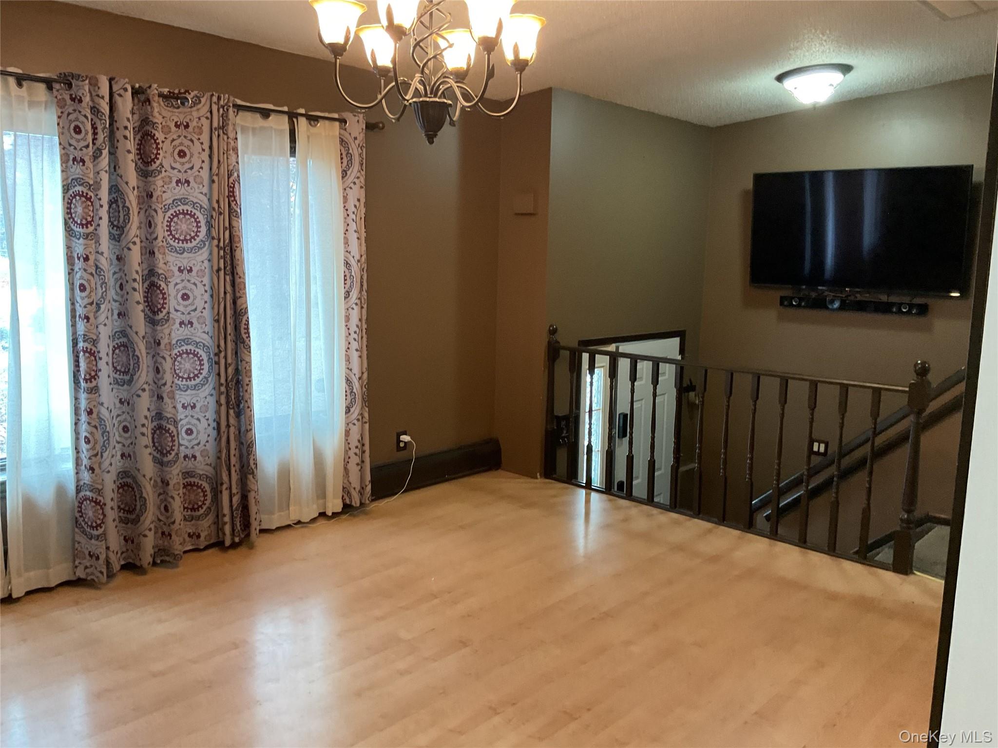 #4 photo, 531 Boxwood Drive, Shirley , NY 11967