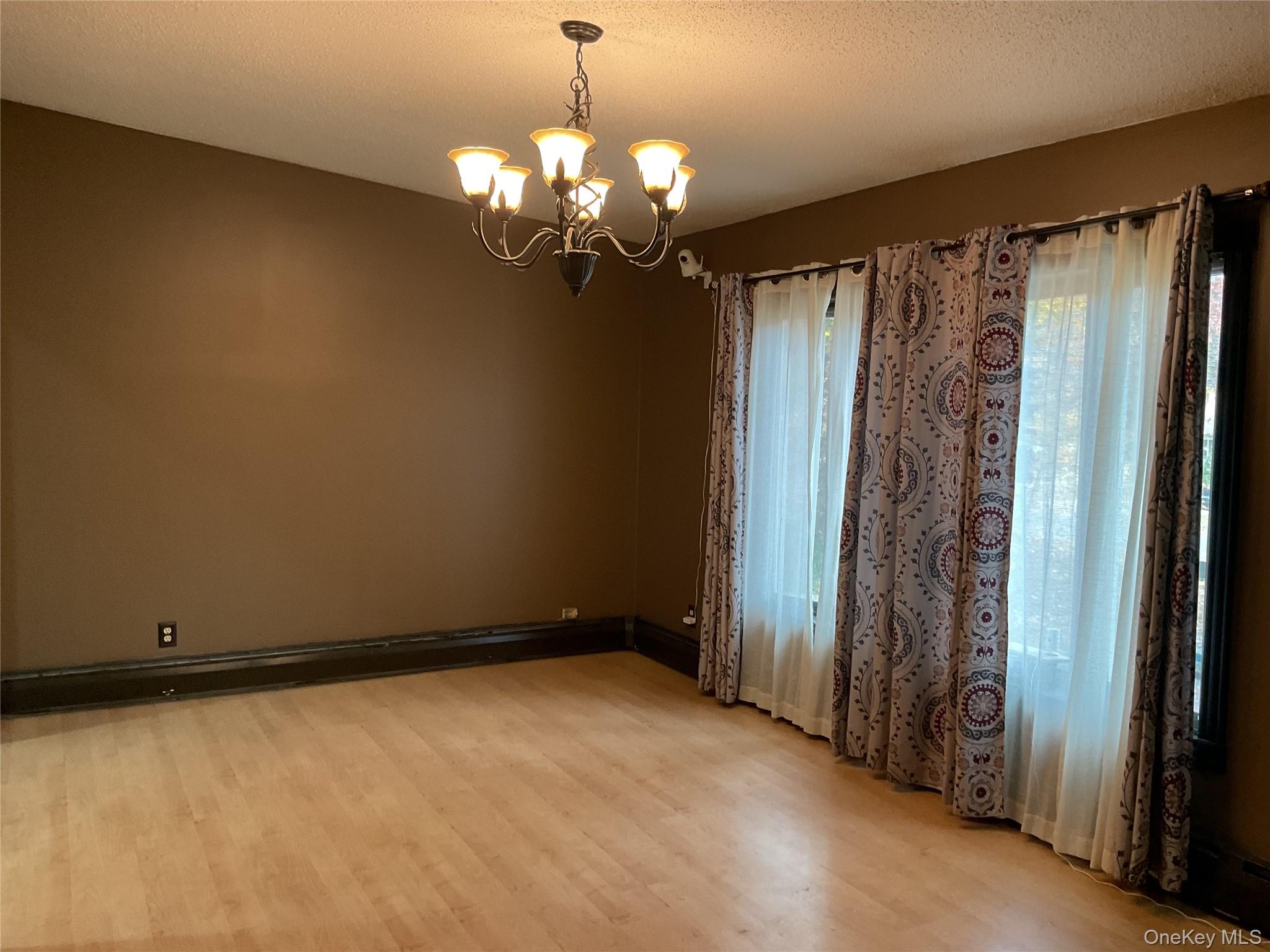 #5 photo, 531 Boxwood Drive, Shirley , NY 11967