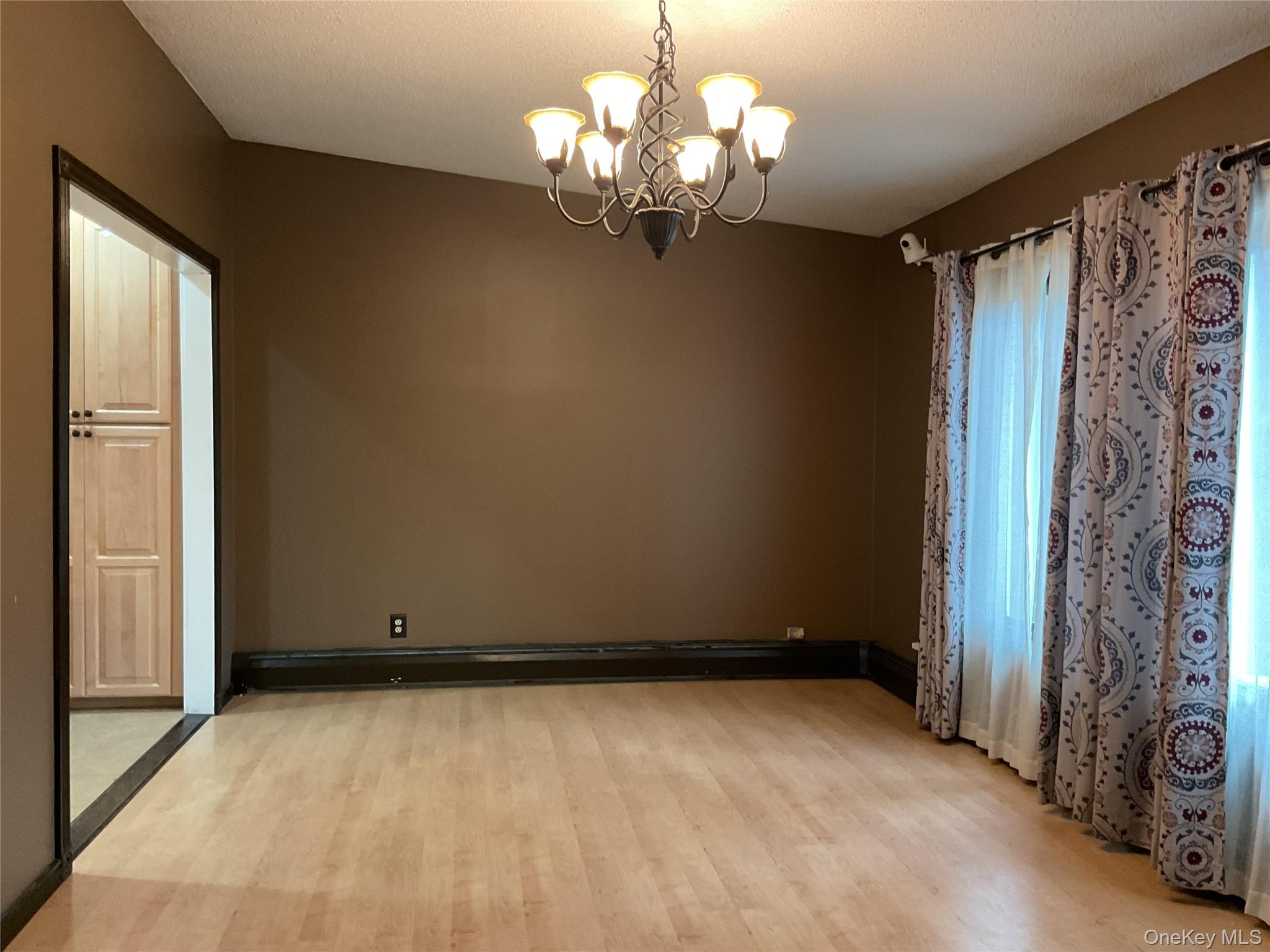 #6 photo, 531 Boxwood Drive, Shirley , NY 11967