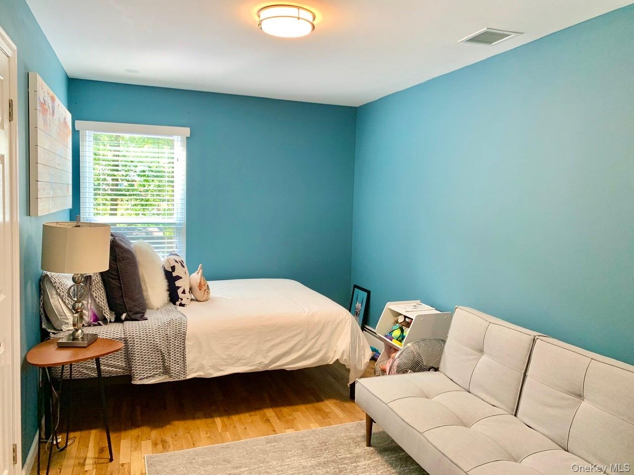 #10 photo, 61 Kings Point Road, East Hampton , NY 11937