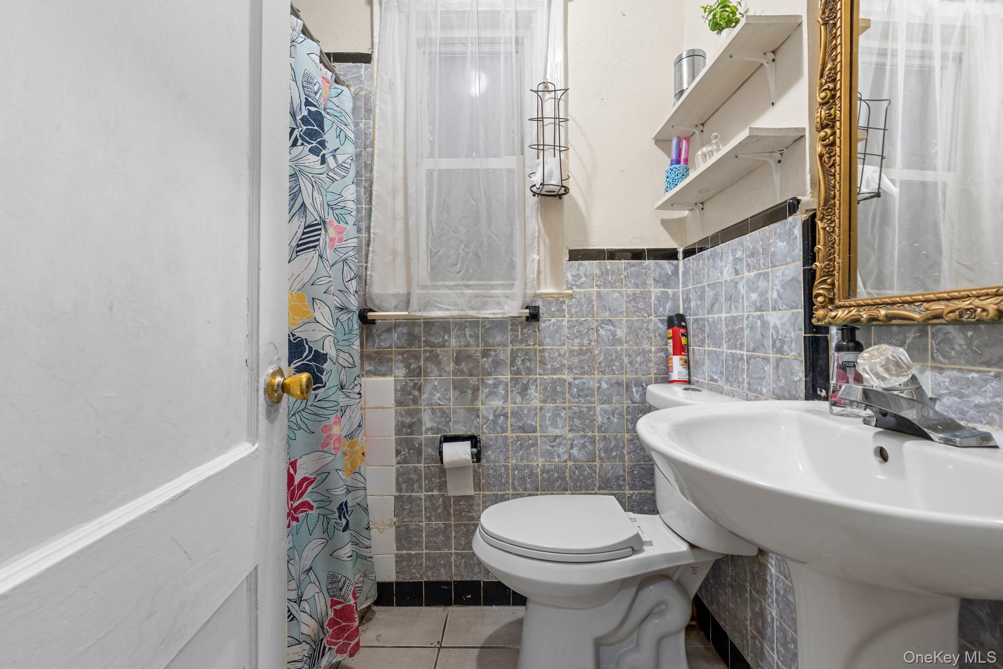 #18 photo, 51-51 48th Street, Woodside , NY 11377