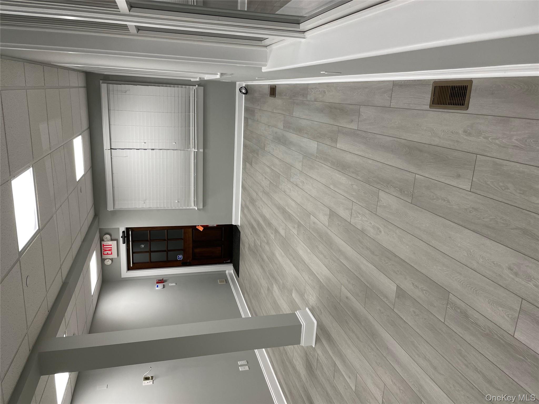 #6 photo, 201 Montauk Highway, Westhampton Beach , NY 11978