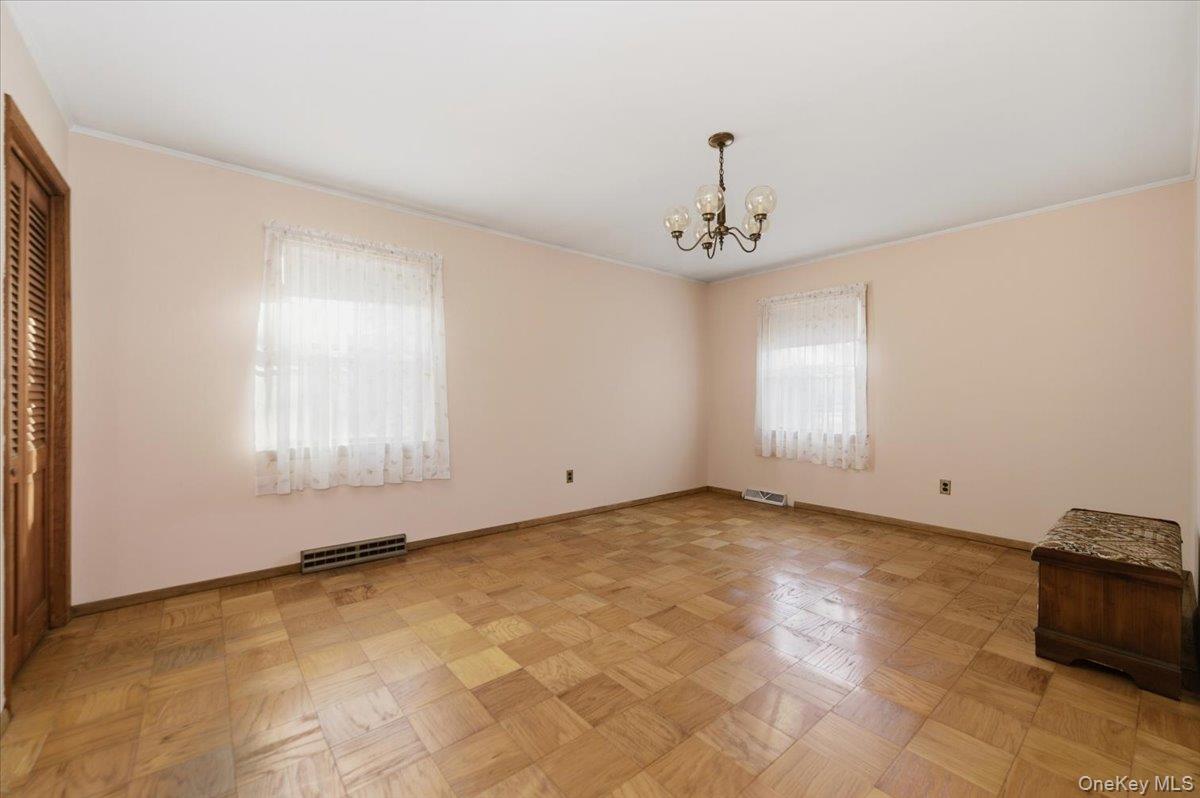 #10 photo, 374 Port Avenue, Ronkonkoma , NY 11779