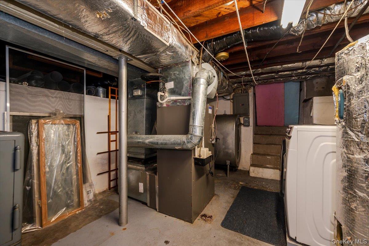 #14 photo, 374 Port Avenue, Ronkonkoma , NY 11779