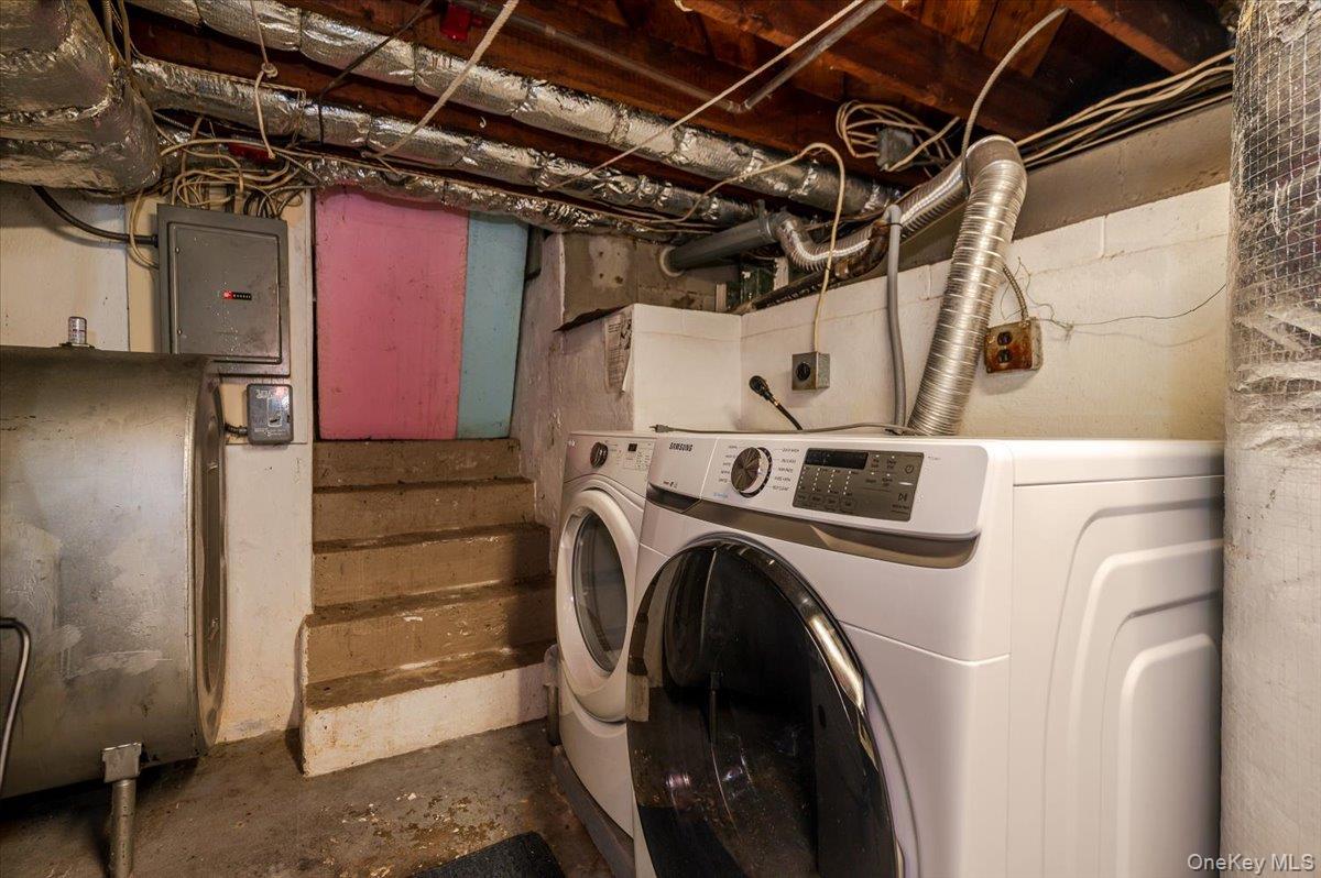 #15 photo, 374 Port Avenue, Ronkonkoma , NY 11779