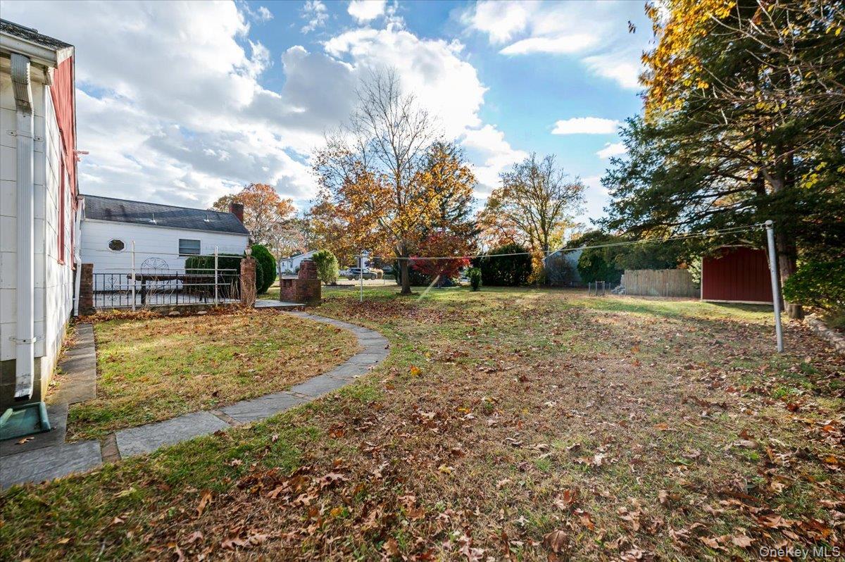 #20 photo, 374 Port Avenue, Ronkonkoma , NY 11779