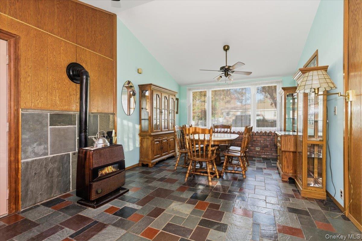 #4 photo, 374 Port Avenue, Ronkonkoma , NY 11779