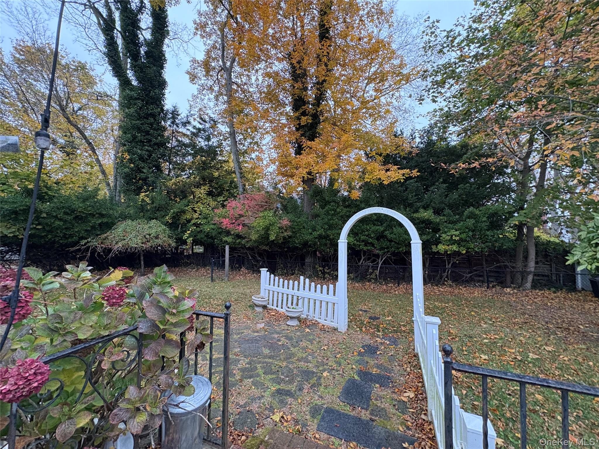 #17 photo, 24 Locust Road, Wading River , NY 11792